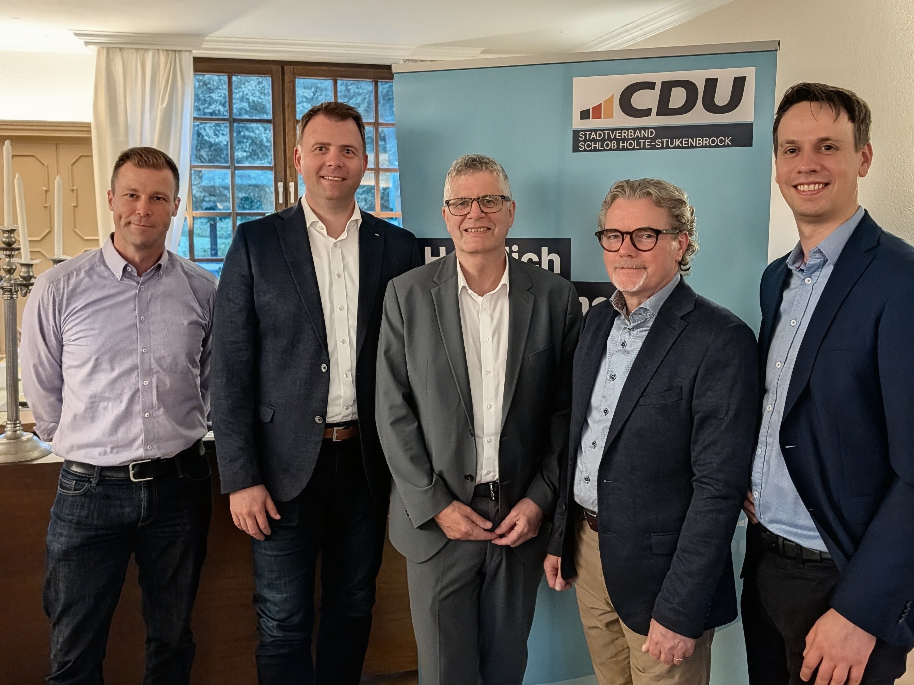 v.l. Stellvertretender CDU-Stadtverbandsvorsitzender Marcel Hassenewert, CDU-Landtagskandidat Michael Praest, Bundestagsabgeordneter Christian Haase, Co-Fraktionsvorsitzender Detlev Moosdorf und CDU-Stadtverbandsvorsitzender Maik D�ck